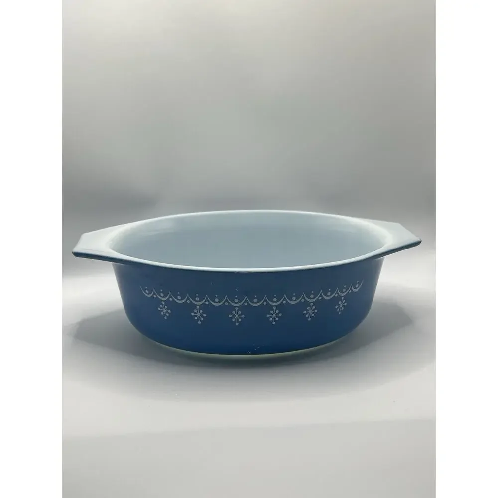 Vintage PYREX Snowflake Garland 043 Casserole dish, 1 1/2 qt.,NO LID